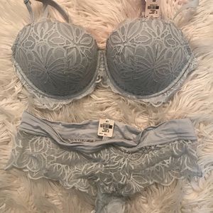 NWT PINK Bra & Panty Set